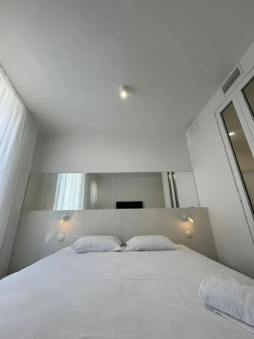 Maison Lyo - Luxueuse Suite - King Size & Baignoire Cannes